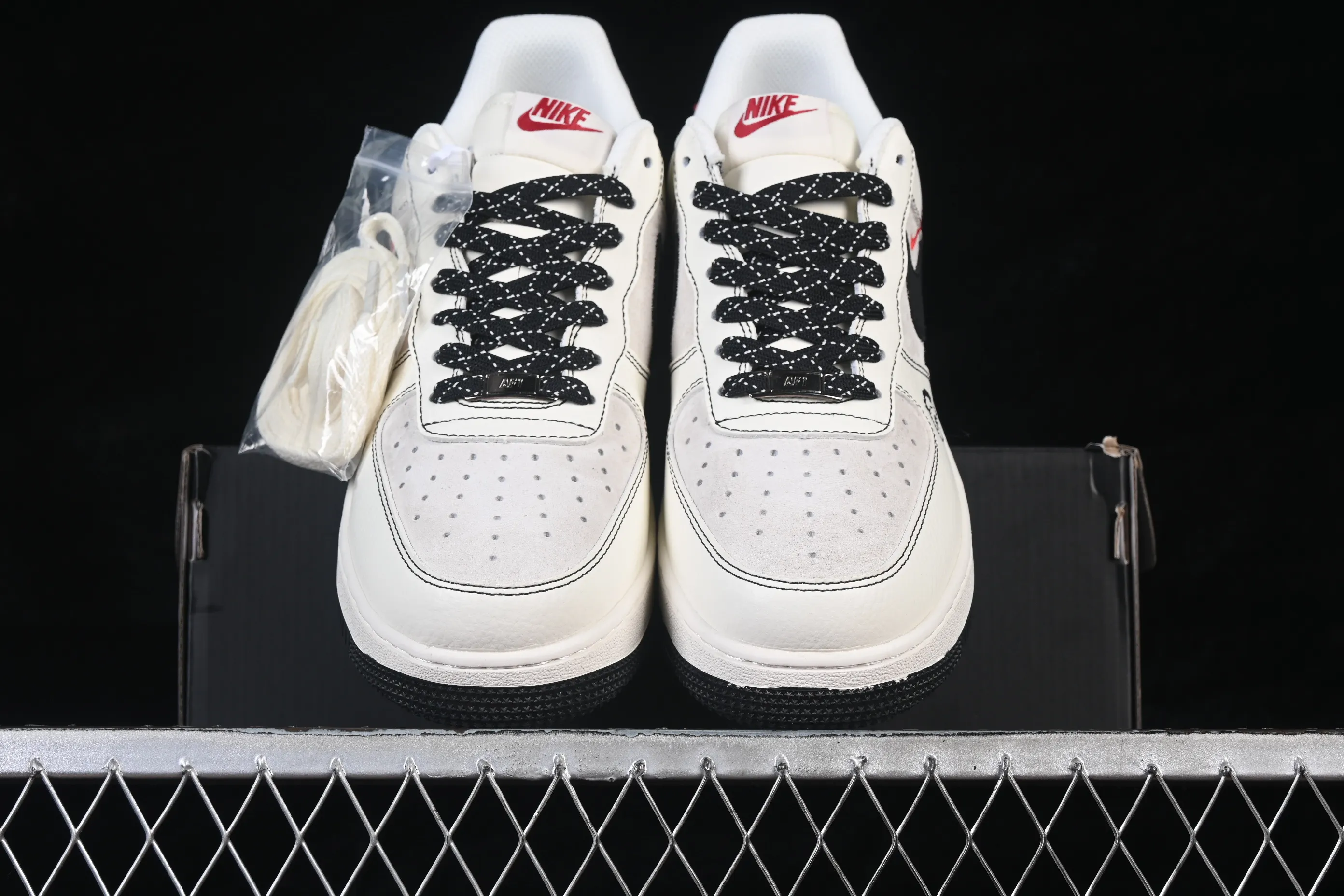 All categories Nk Air Force 1 Air Force series Nk Air Force 1 Low Air Force low-top Nike Air Force 1'07 Low Black and white red contrast Air Force 1 low-top casual sneakers KG6699-F42